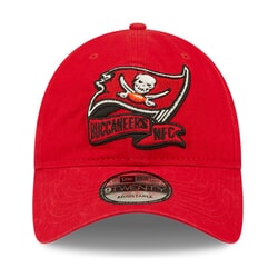 New Era Tampa Bay Buccaneers NFL Sideline 9TWENTY Curved Peak Cap in Red